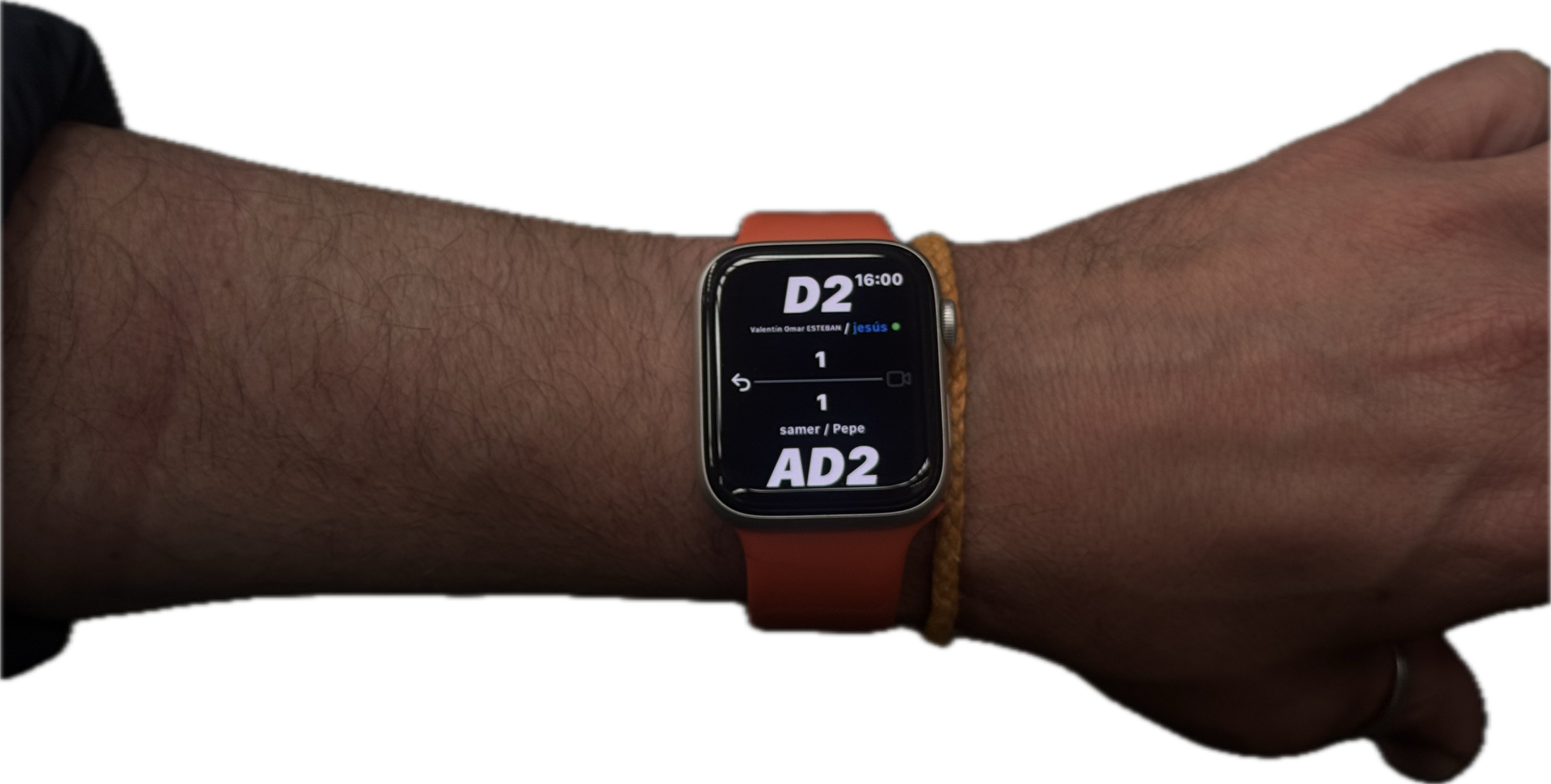 Paddeo match scoring app on smartwatch